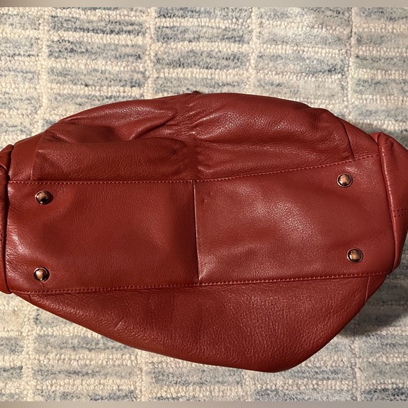 B. makowsky Rust Red Leather Satchel Purse - Picture 4 of 8